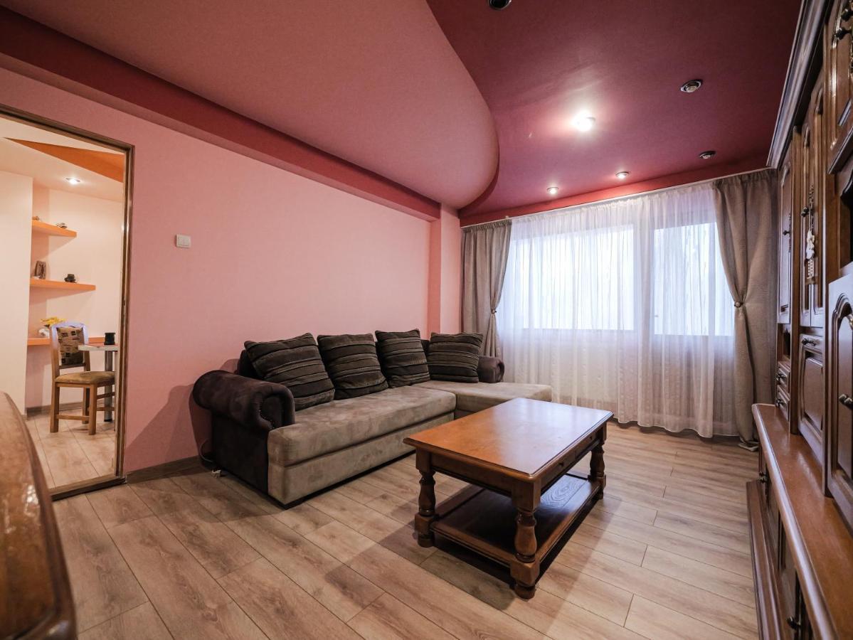 Apartament Centrul Vechi Curtea de Argeş Exterior foto